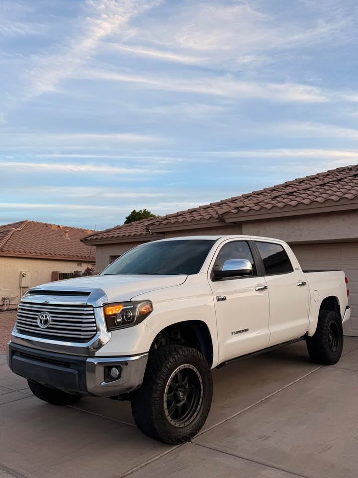 Selected vehicle photo